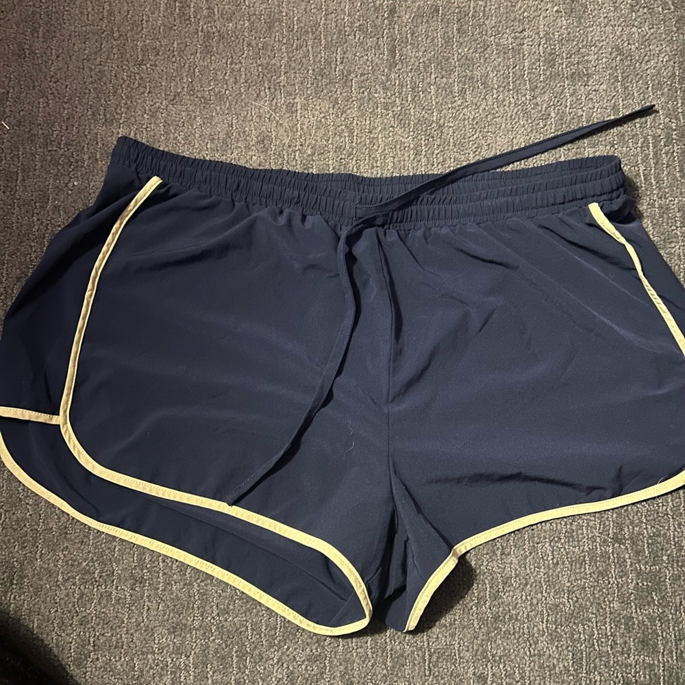 aerie running shorts size medium